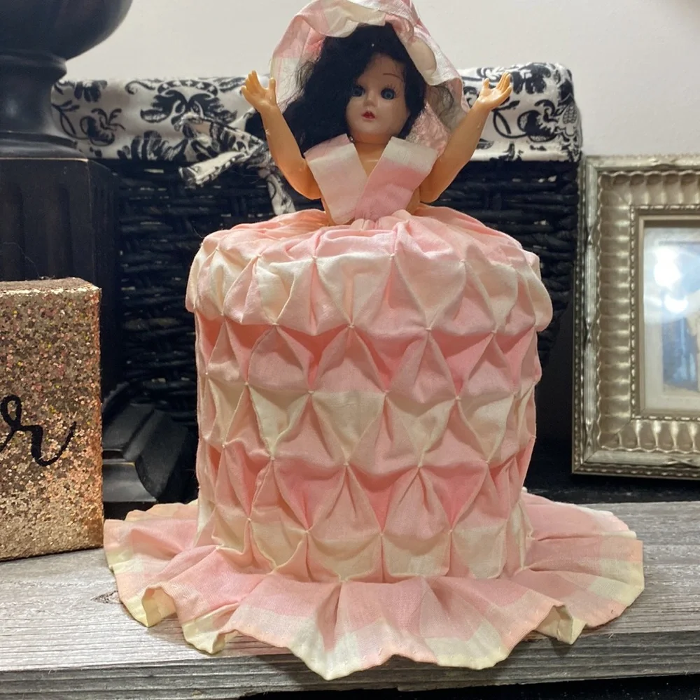 Vintage Hand Crafted Sleepy Eye Toilet Paper Doll! - Picture 2 of 8